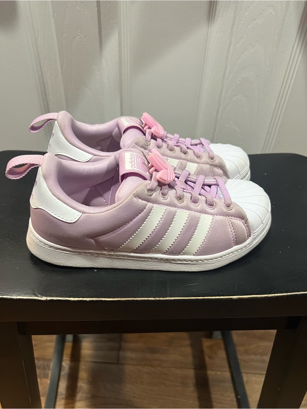 adidas Kids' Size 2.5 Pink superstar Shell Toe Sneakers
